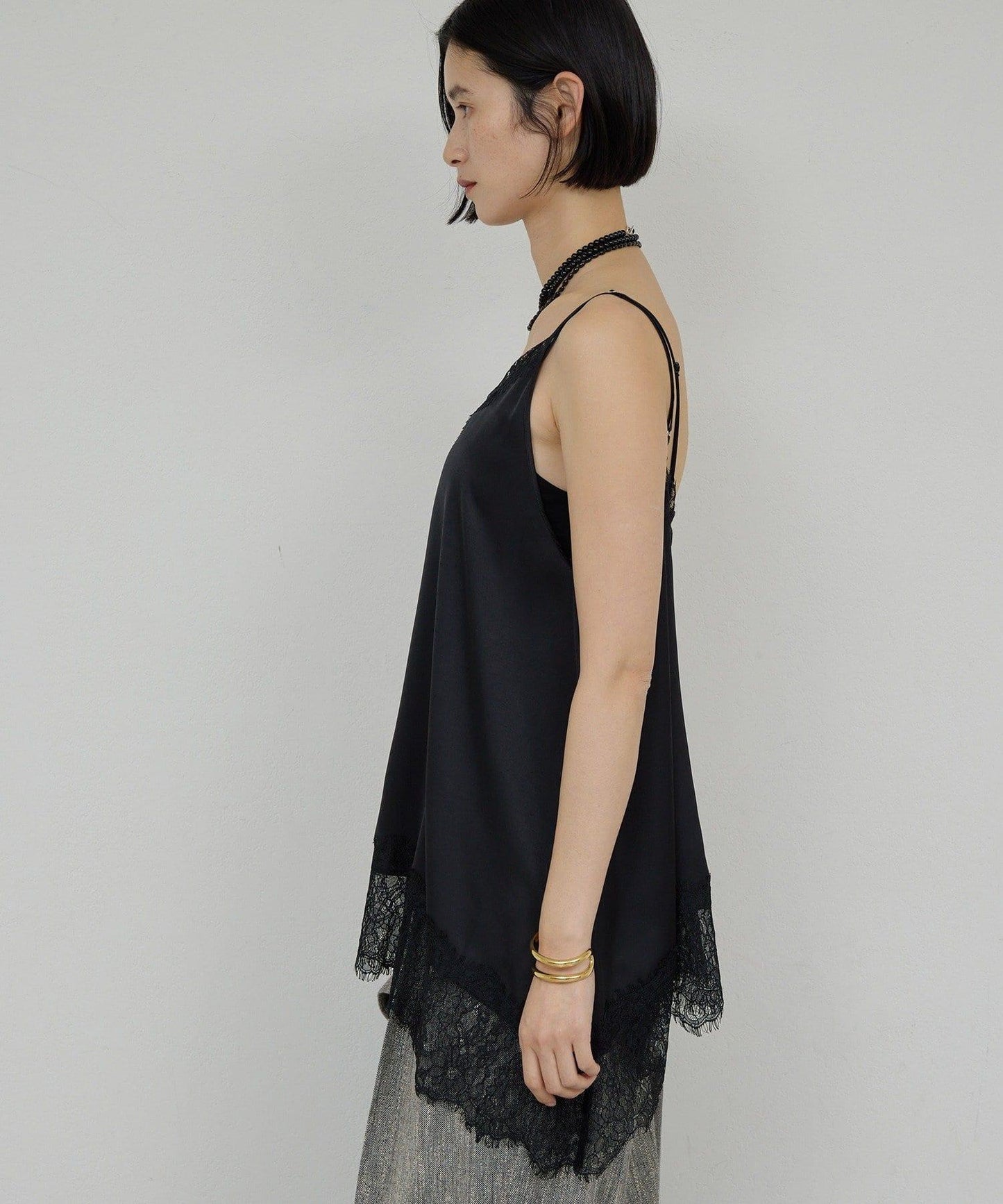 蕾絲吊帶長款上衣