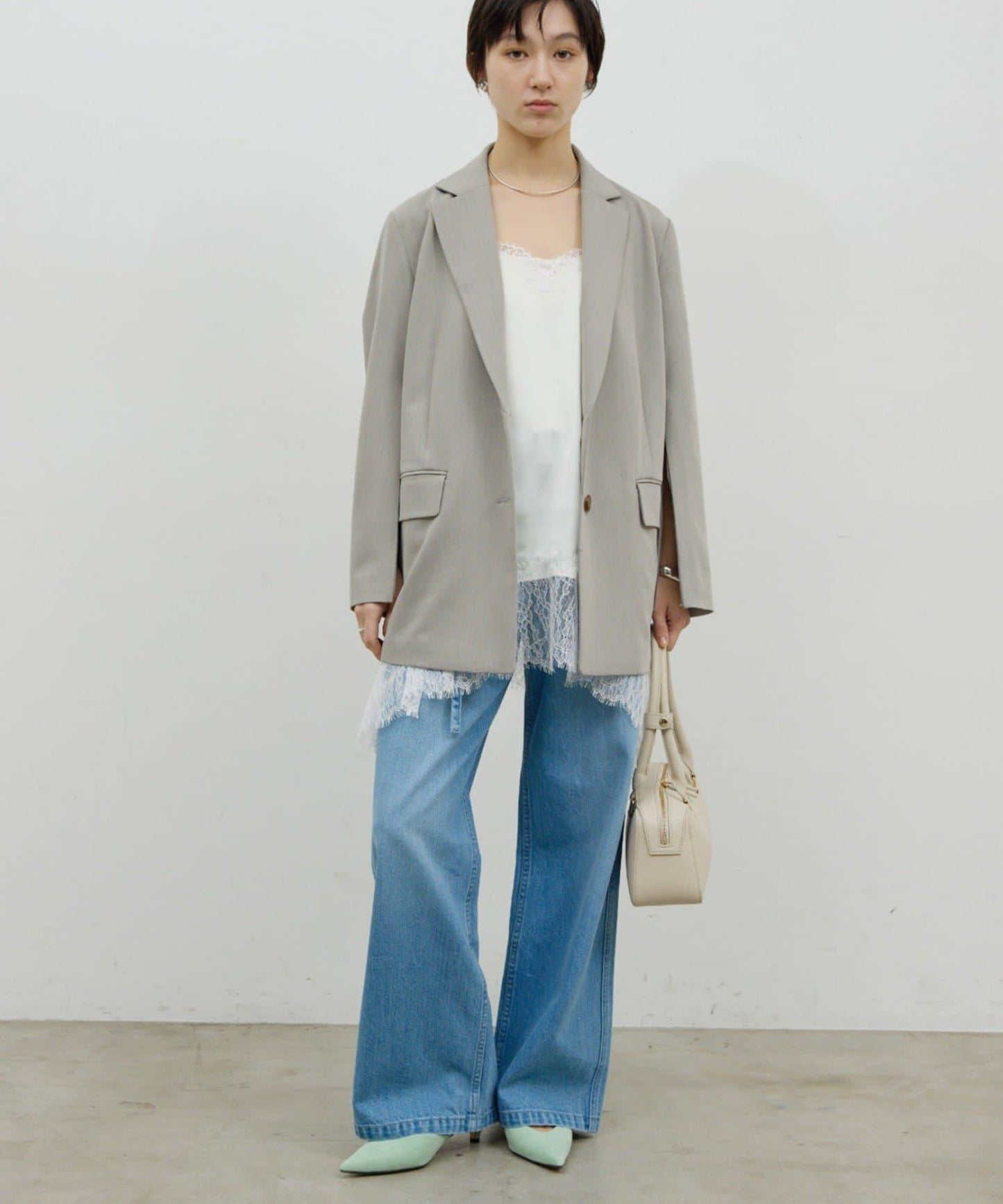 蕾絲吊帶長款上衣