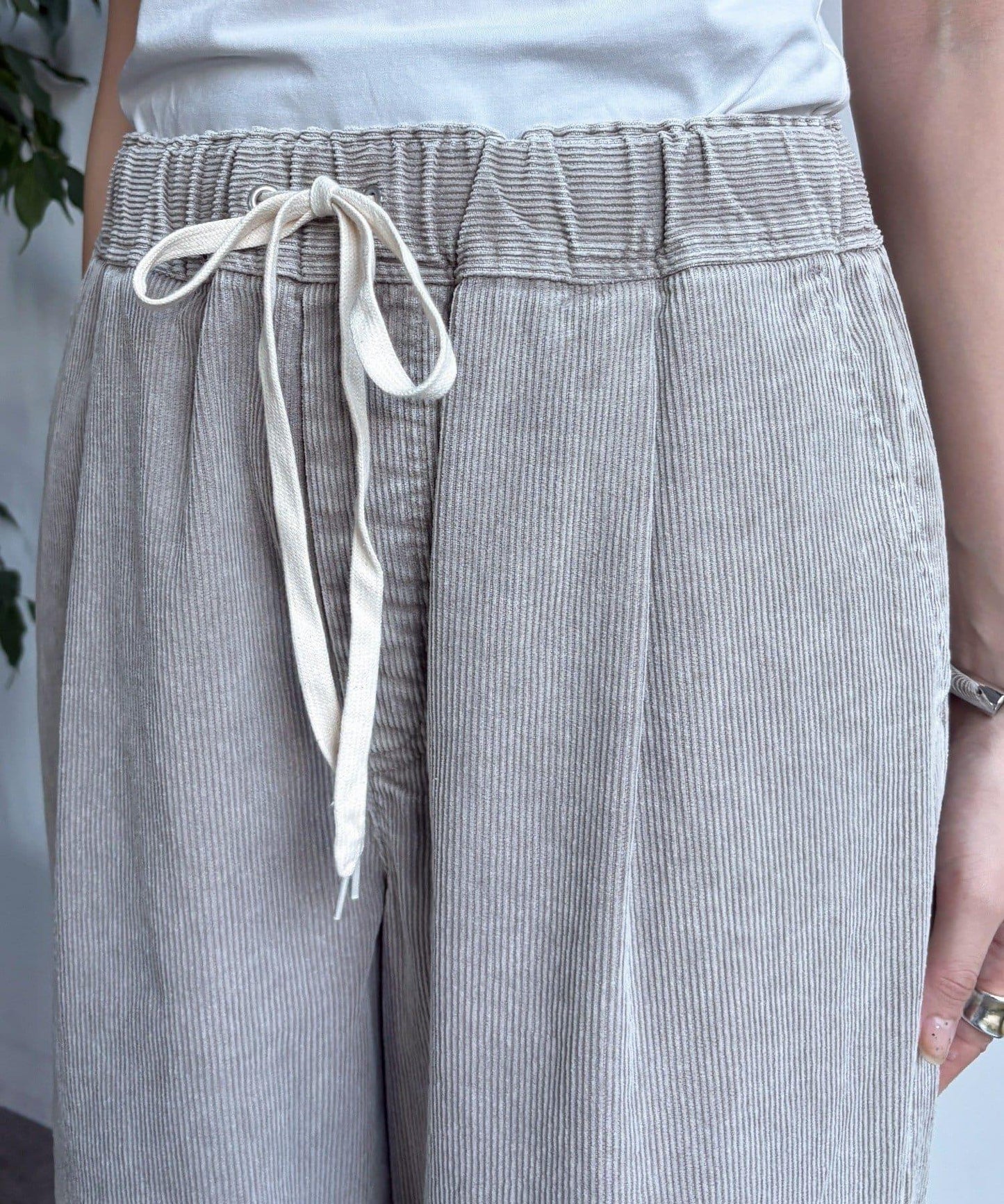 燈芯絨寬鬆休閒褲