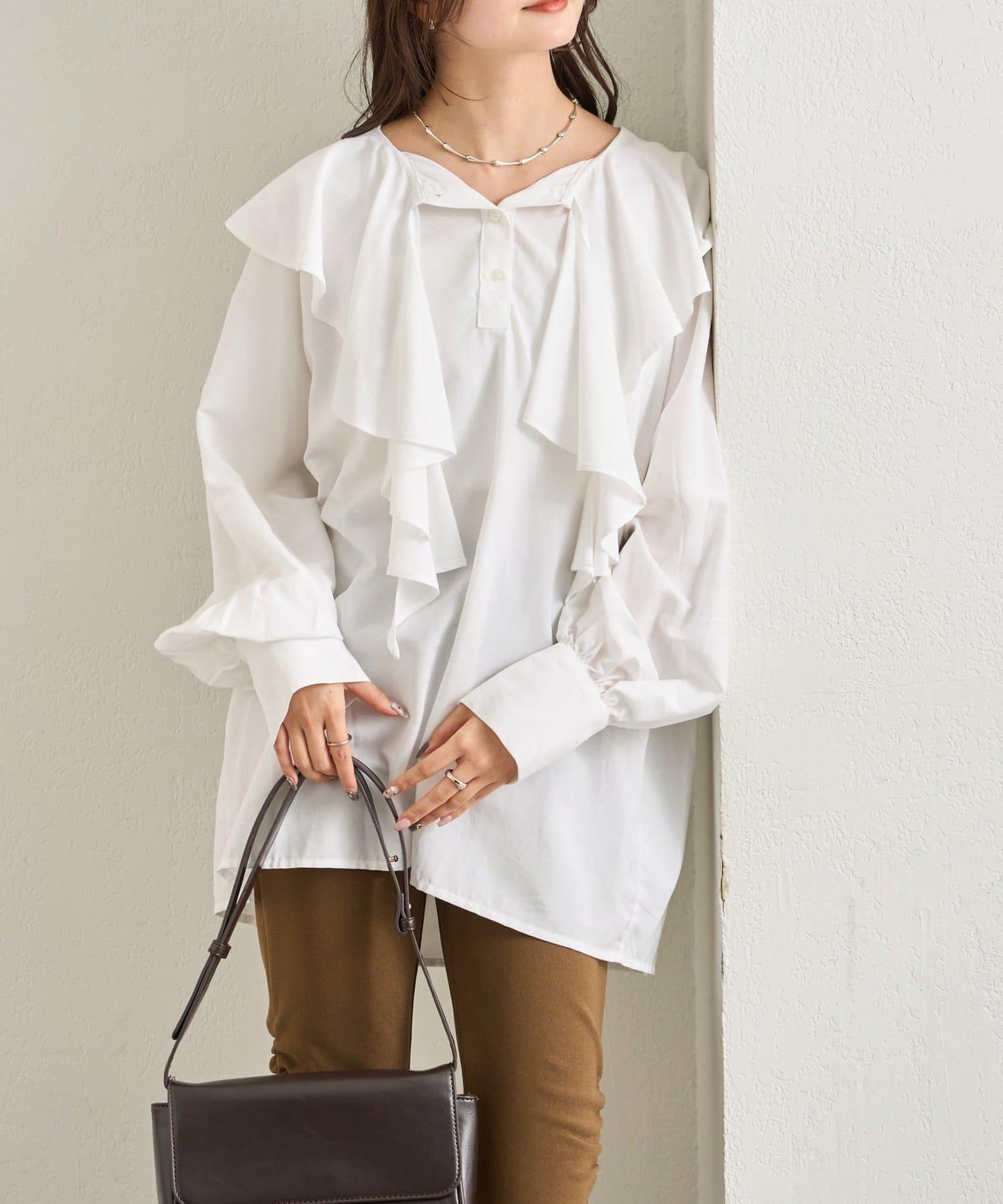 荷葉邊領口襯衫