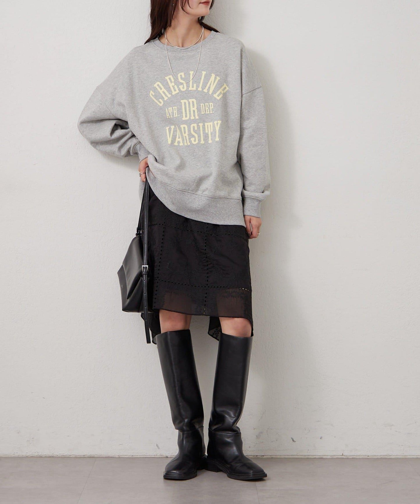 刺繡下襬半身裙