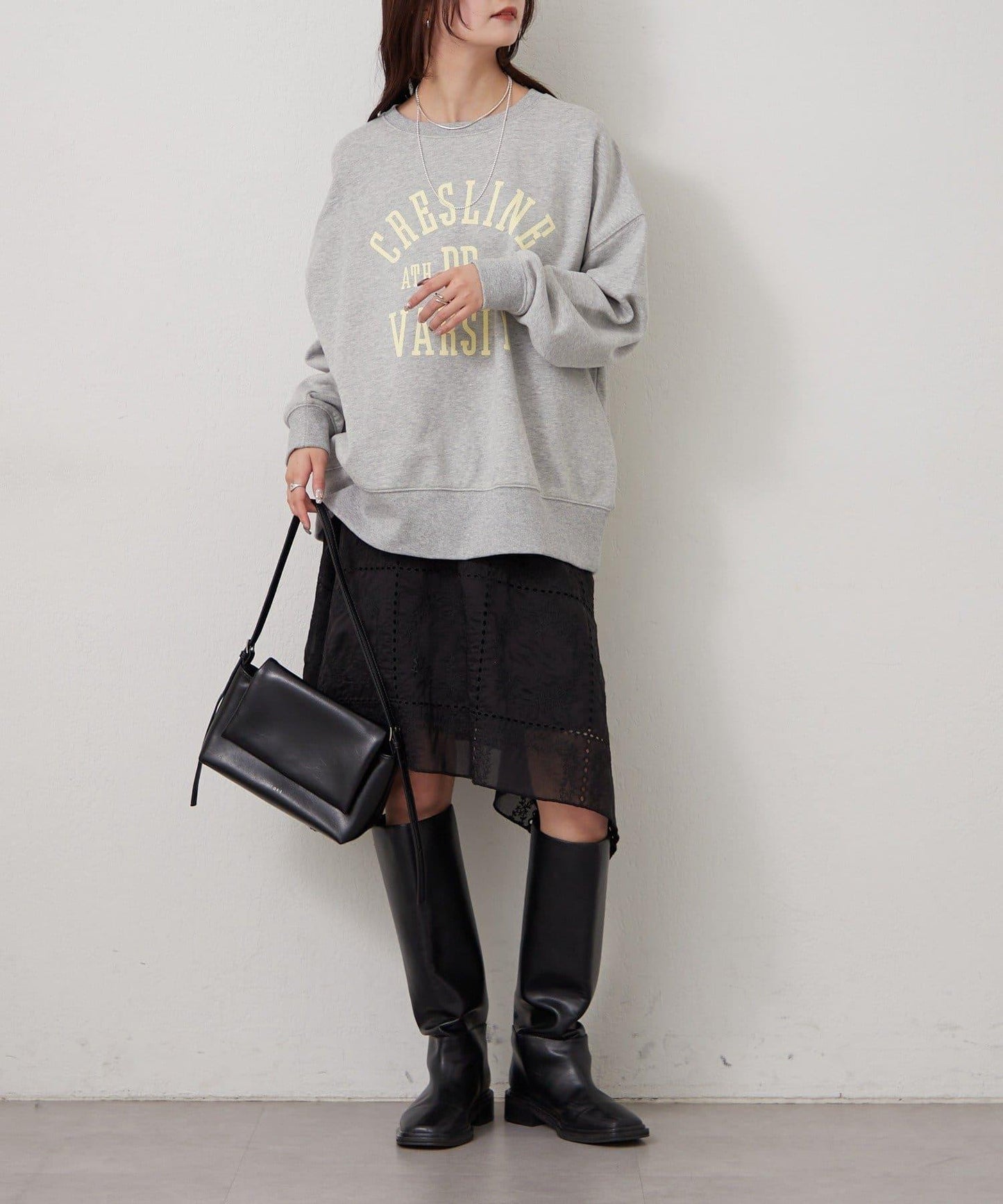 刺繡下襬半身裙