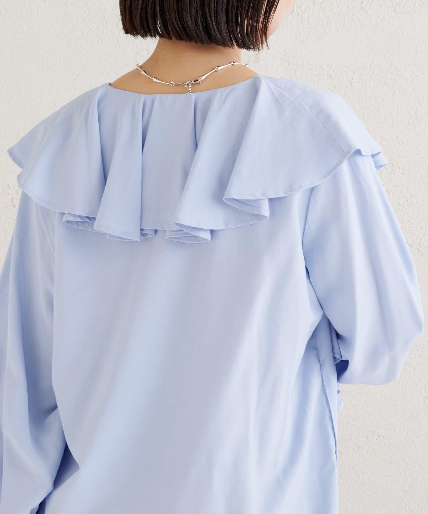荷葉邊領口襯衫