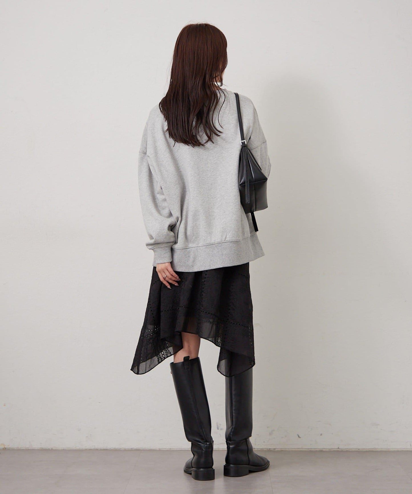 刺繡下襬半身裙