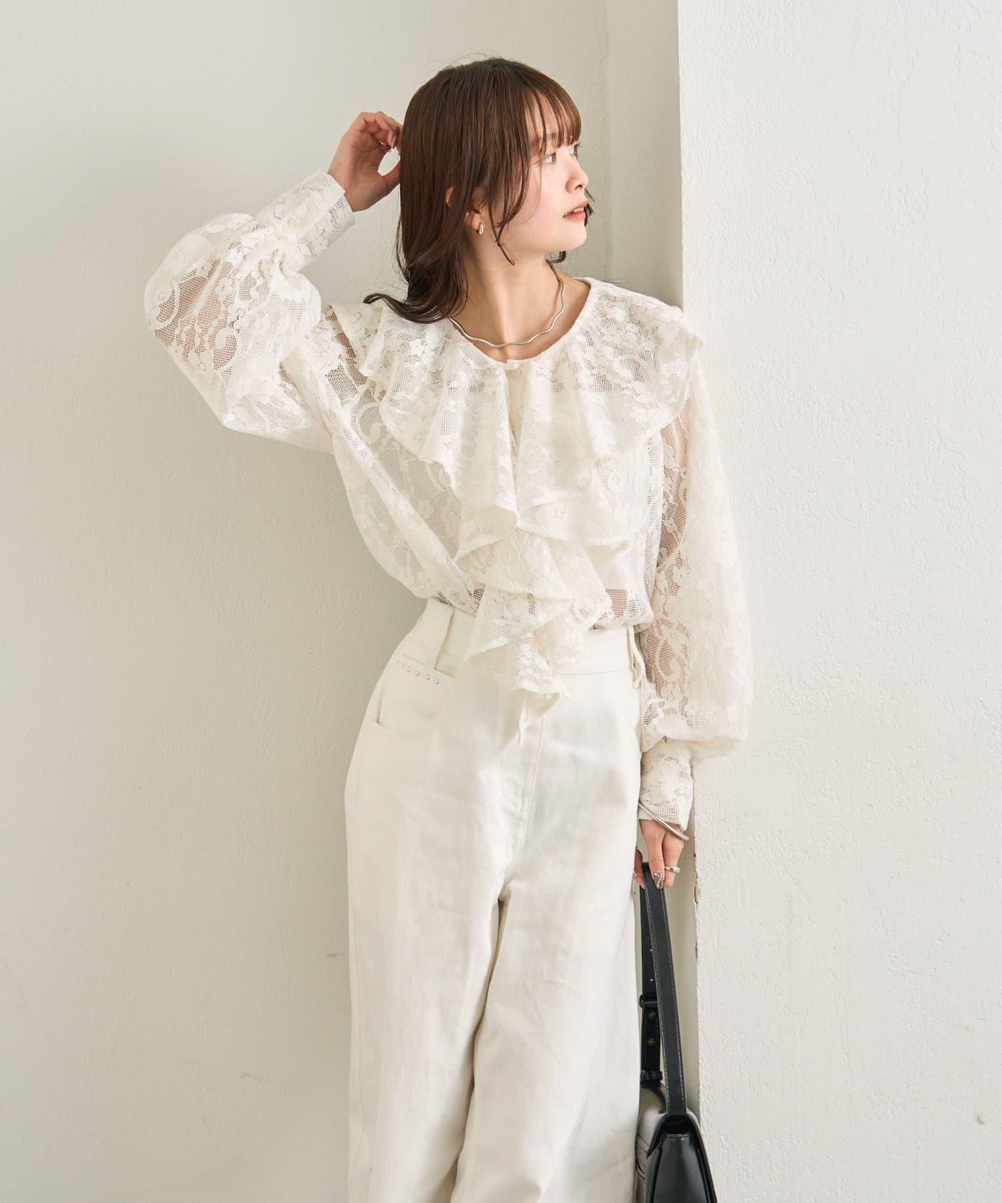 荷葉邊領口襯衫