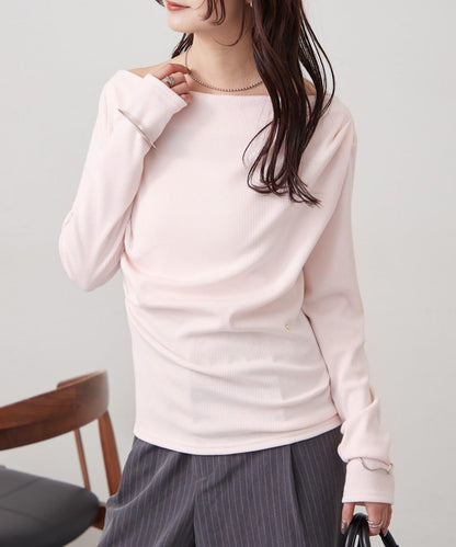 帶吊墜一字肩羅紋長袖T恤