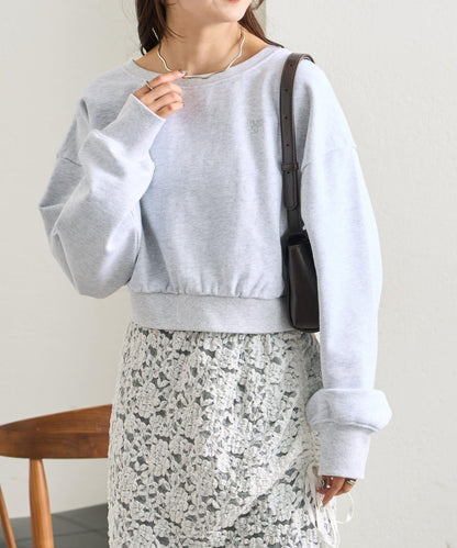 點綴刺繡短款衛衣