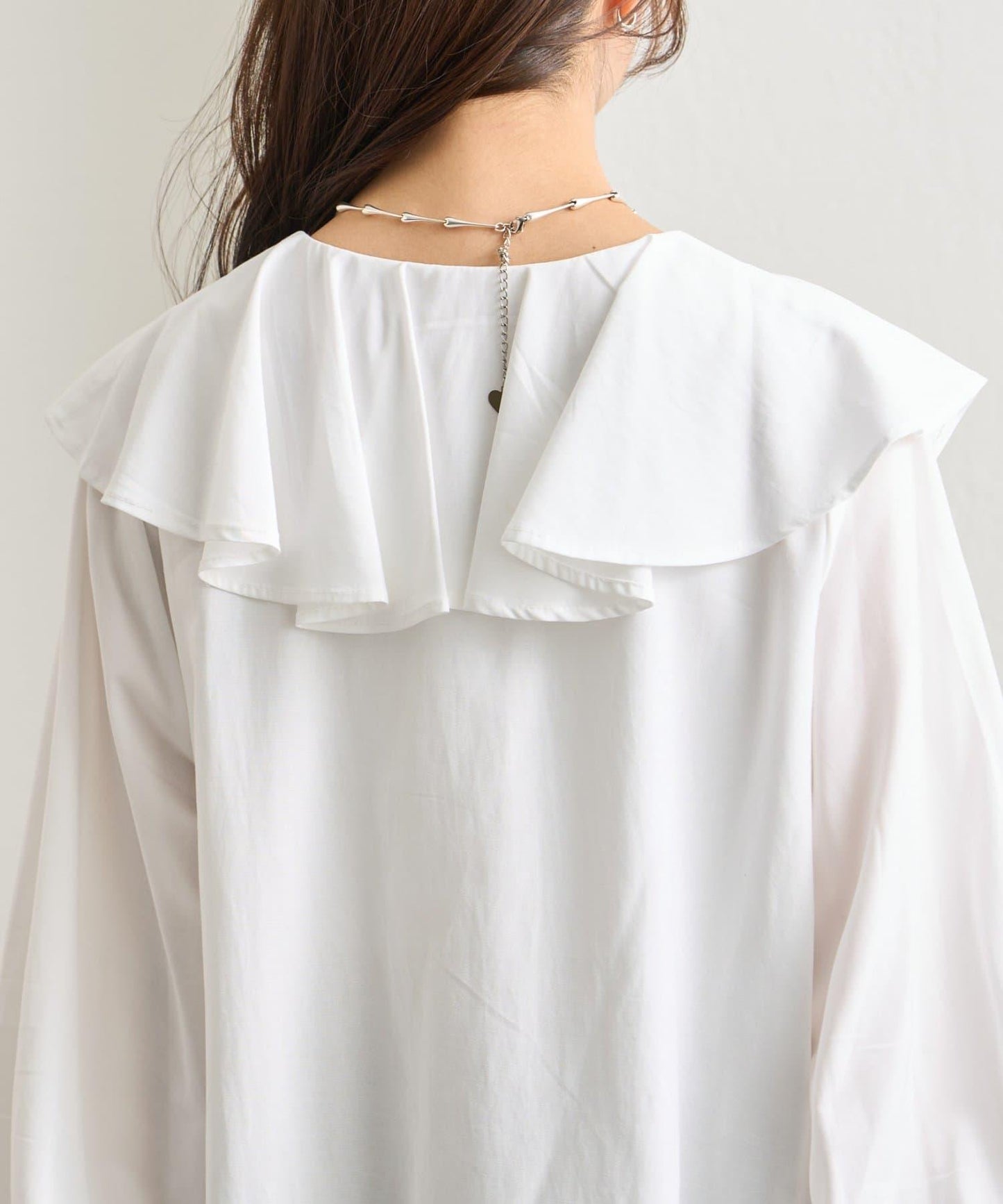 荷葉邊領口襯衫