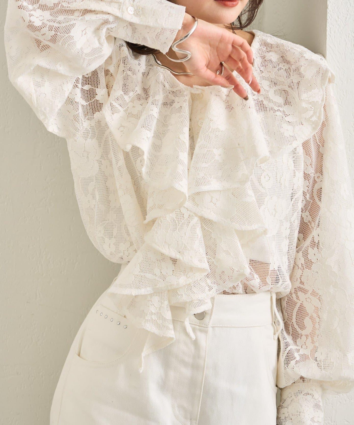 荷葉邊領口襯衫