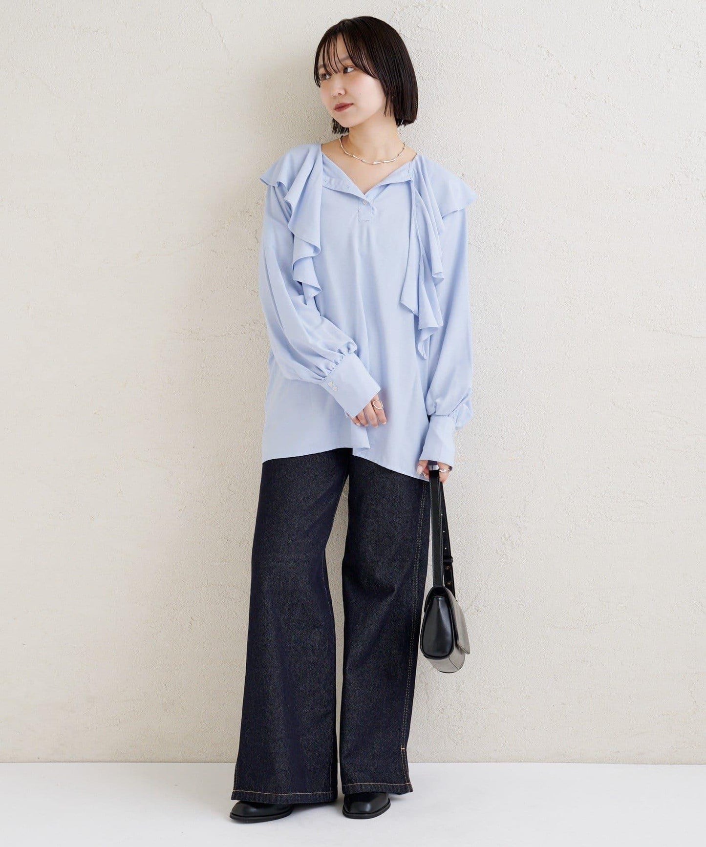 荷葉邊領口襯衫