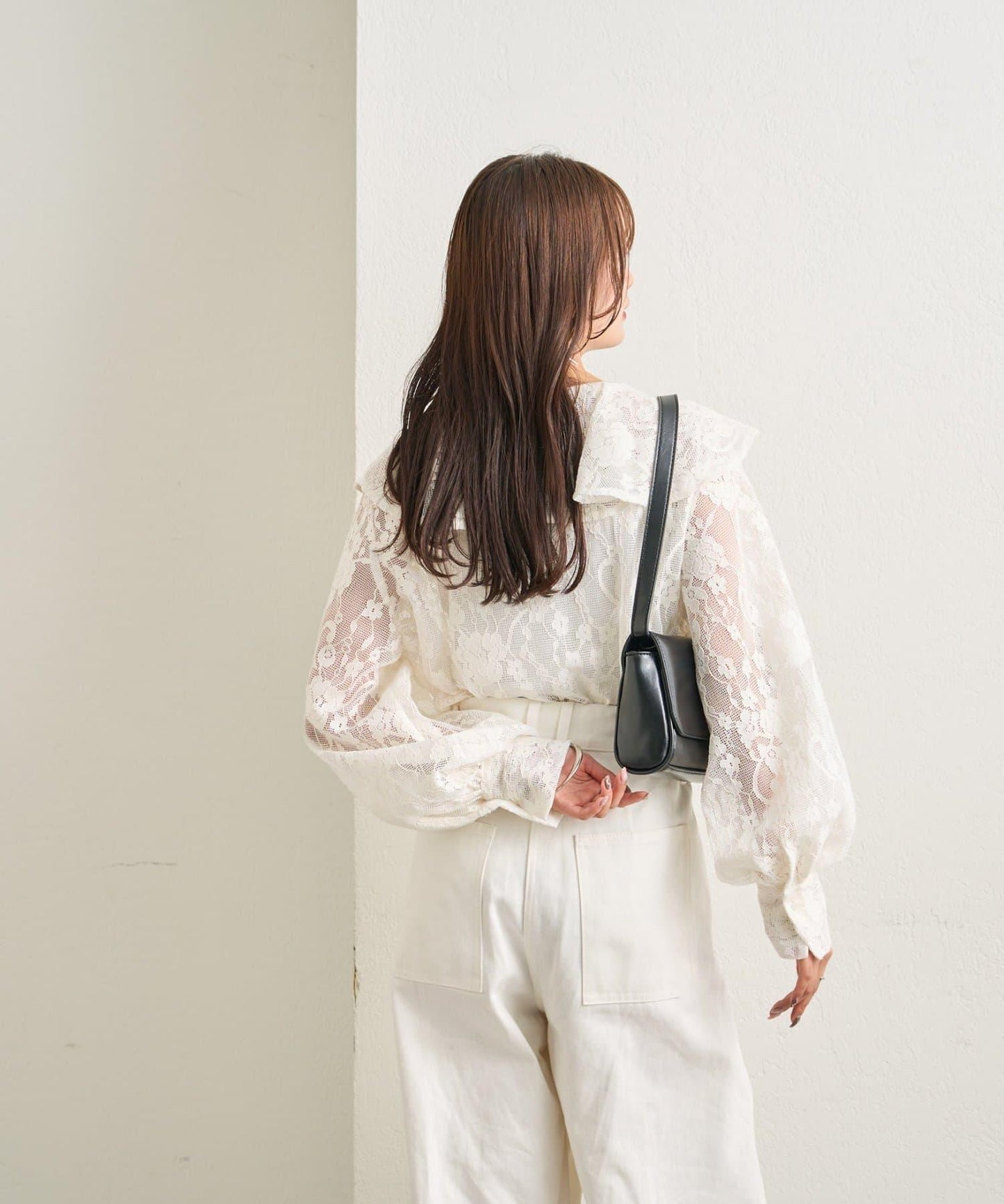 荷葉邊領口襯衫