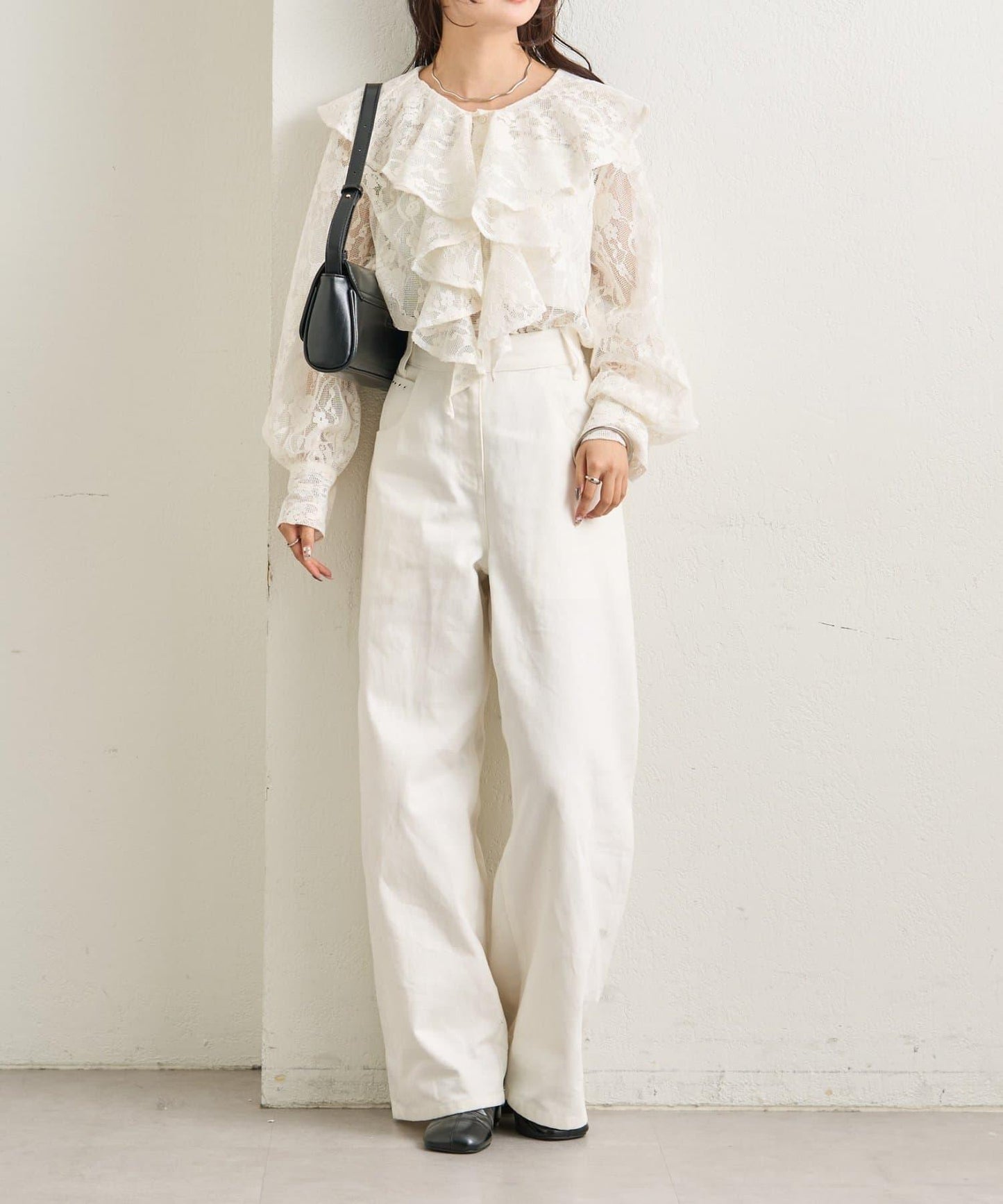 荷葉邊領口襯衫