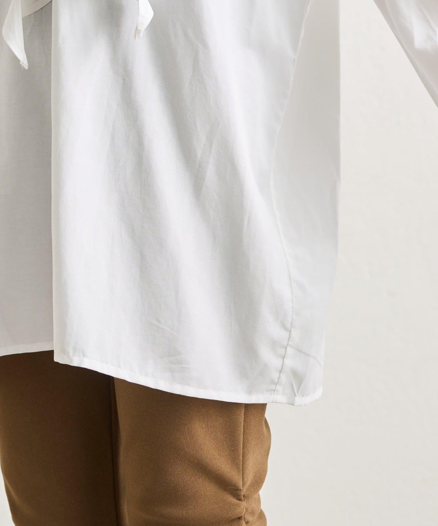 荷葉邊領口襯衫