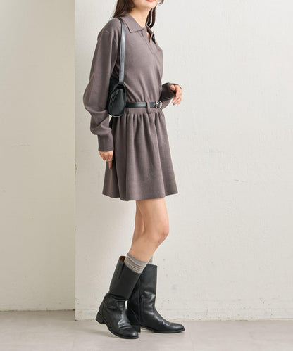 配腰帶針織翻領連衣裙