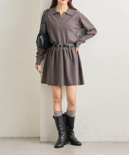 配腰帶針織翻領連衣裙