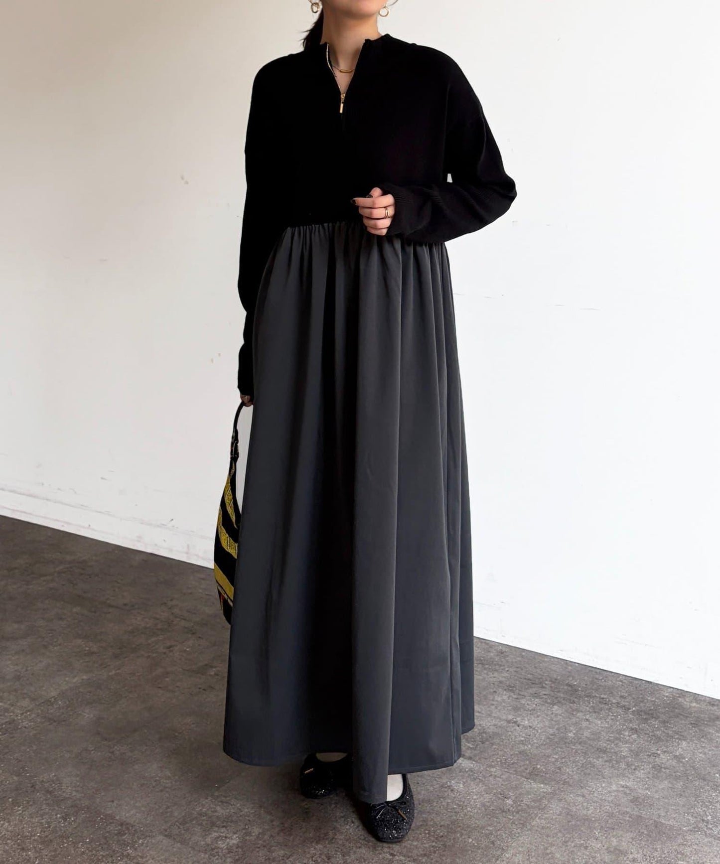 異材質拼接半拉鍊連衣裙