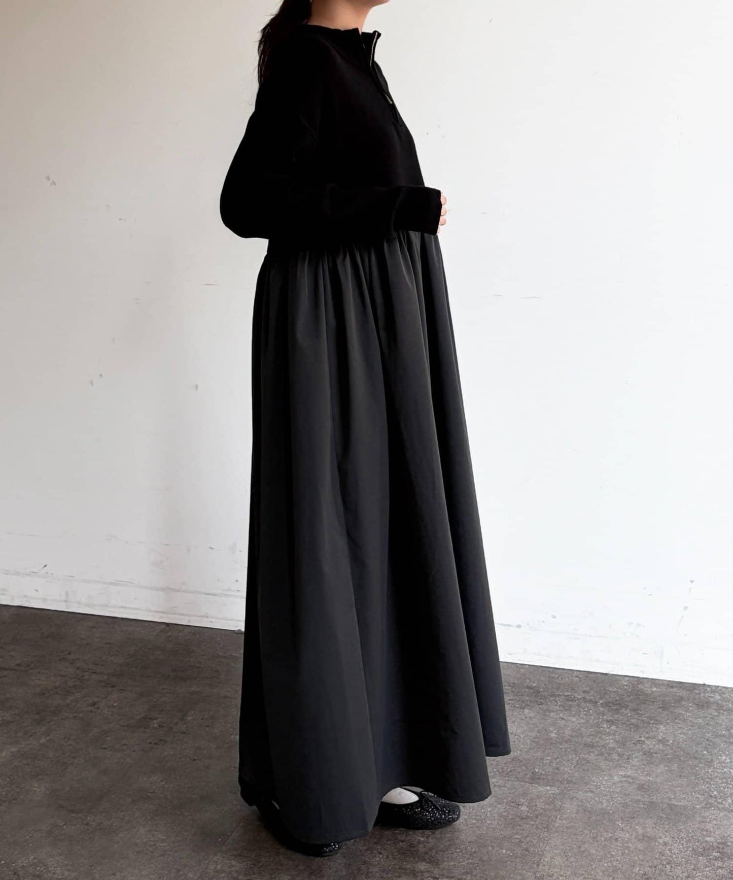 異材質拼接半拉鍊連衣裙