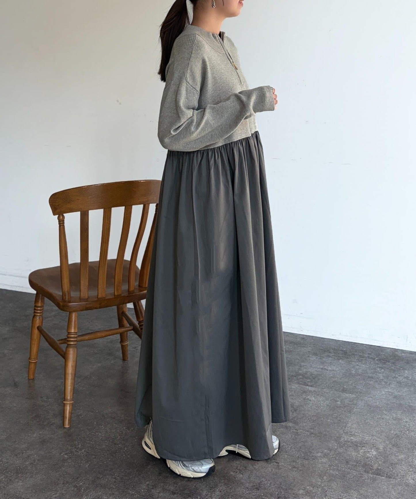 異材質拼接半拉鍊連衣裙