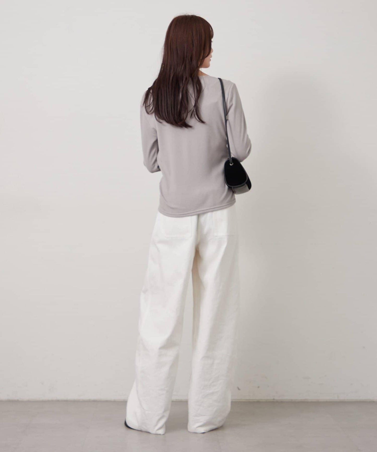 帶吊墜一字肩羅紋長袖T恤