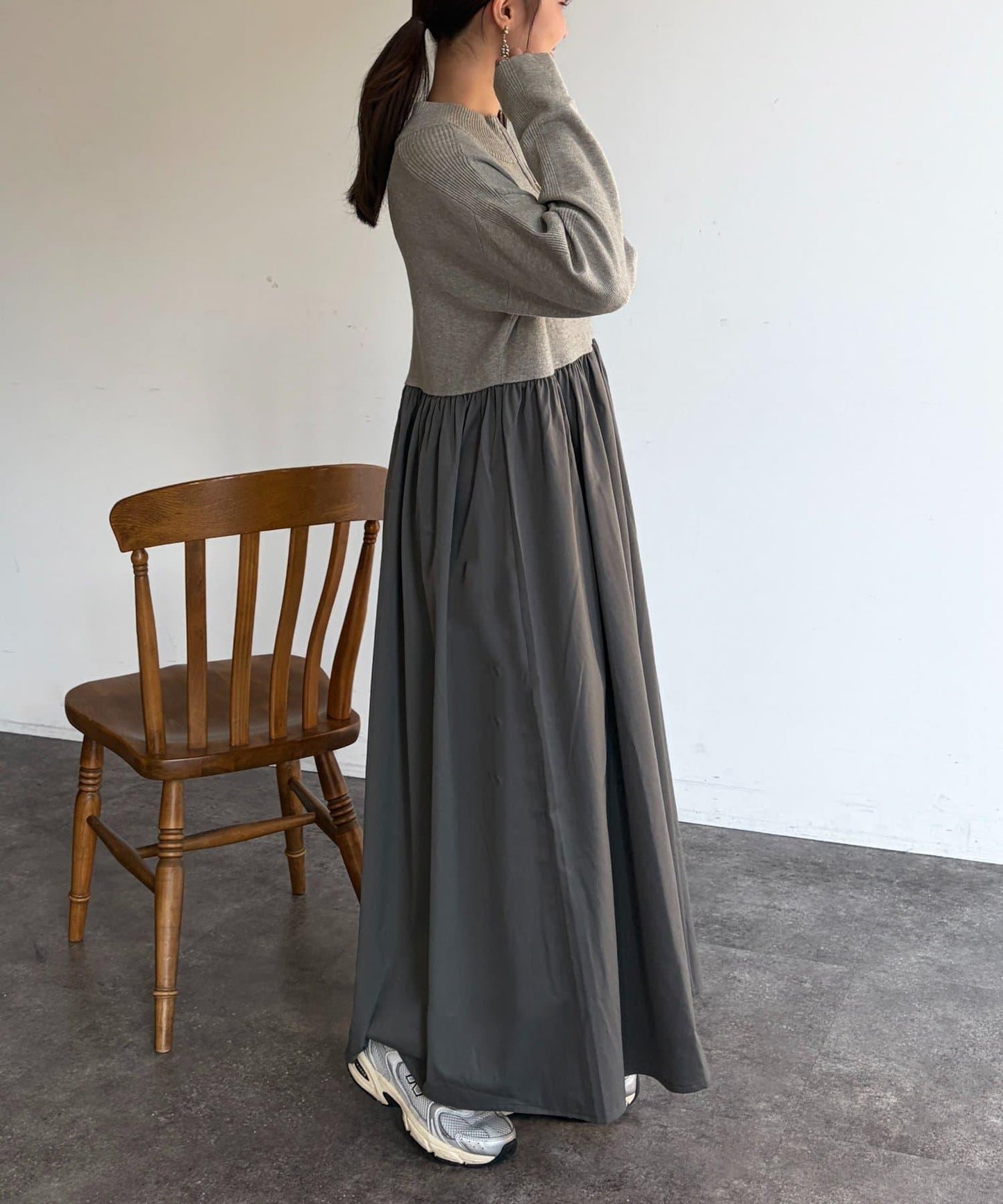 異材質拼接半拉鍊連衣裙