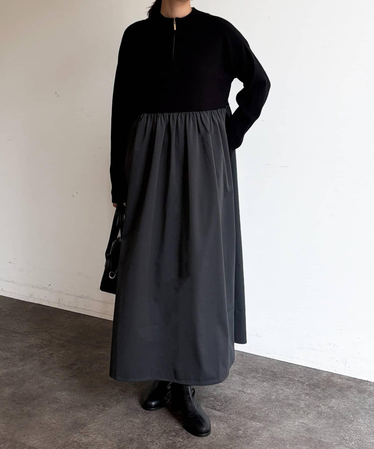 異材質拼接半拉鍊連衣裙