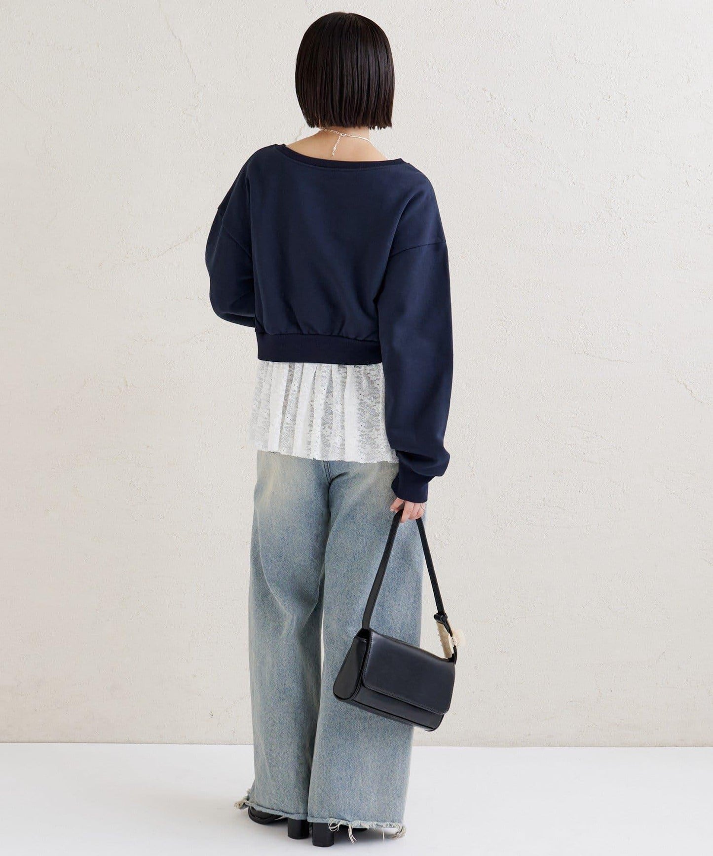 點綴刺繡短款衛衣