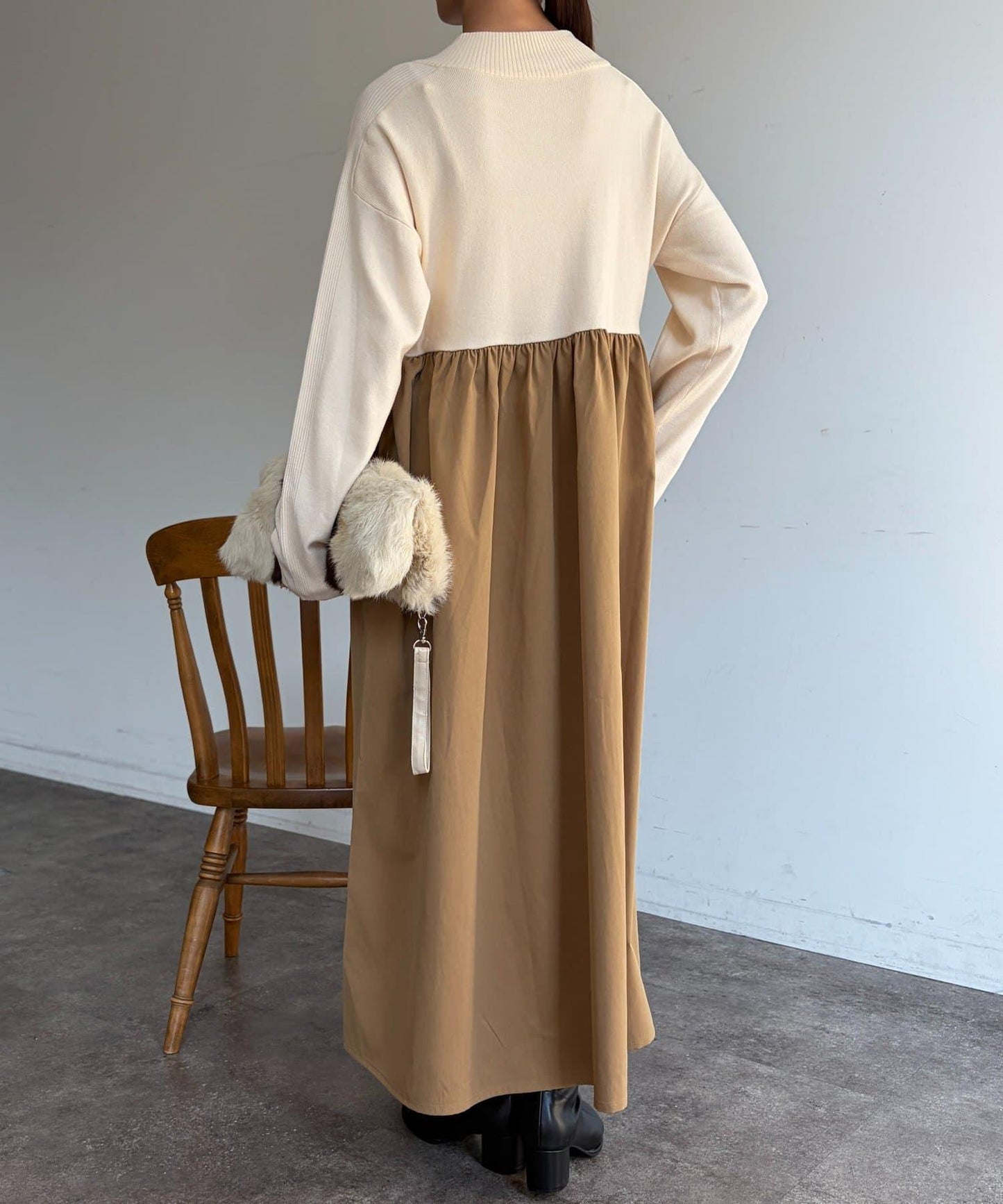 異材質拼接半拉鍊連衣裙