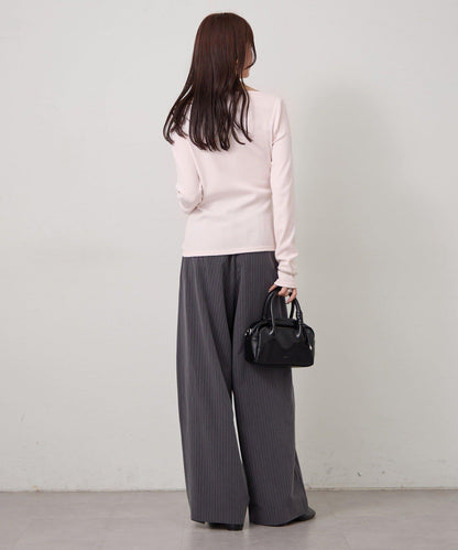 帶吊墜一字肩羅紋長袖T恤