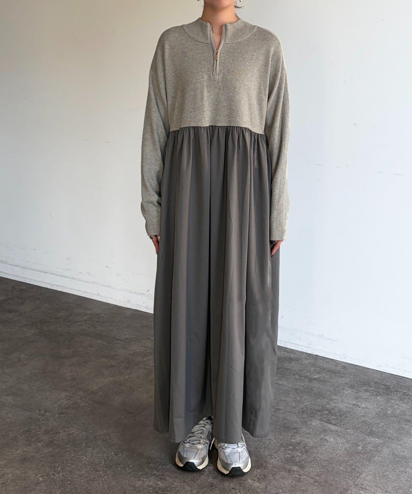 異材質拼接半拉鍊連衣裙