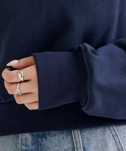 點綴刺繡短款衛衣