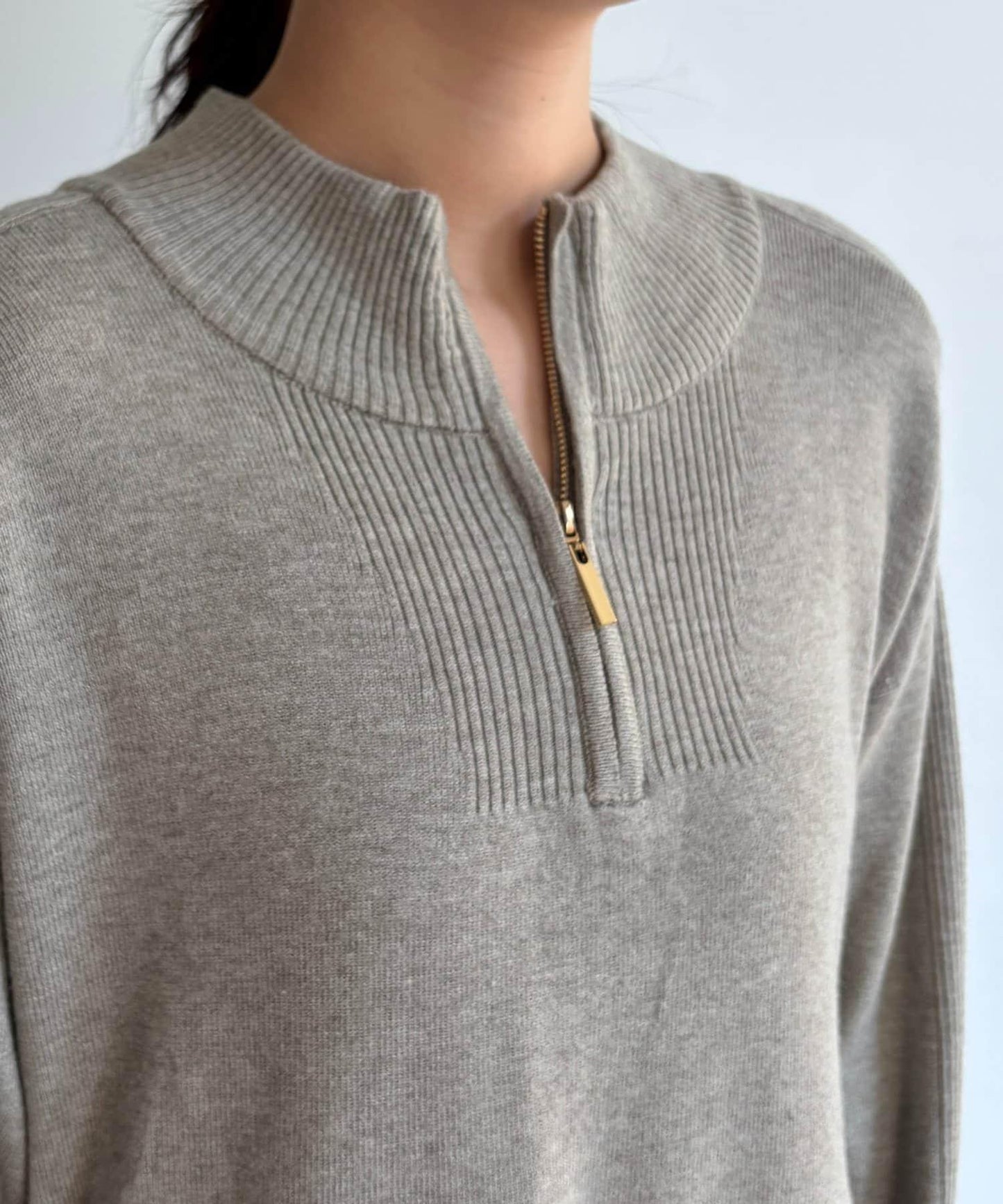 異材質拼接半拉鍊連衣裙