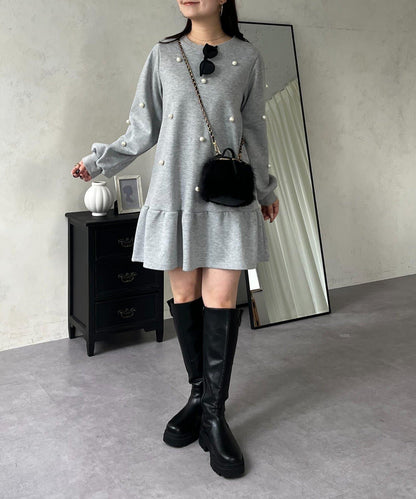 中長款下襬荷葉邊珍珠衛衣