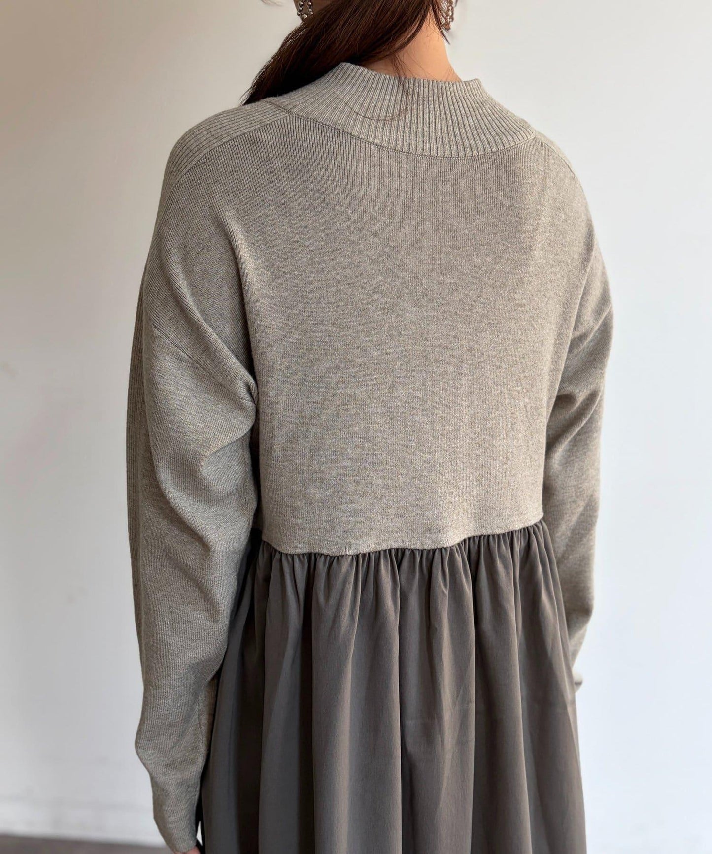 異材質拼接半拉鍊連衣裙