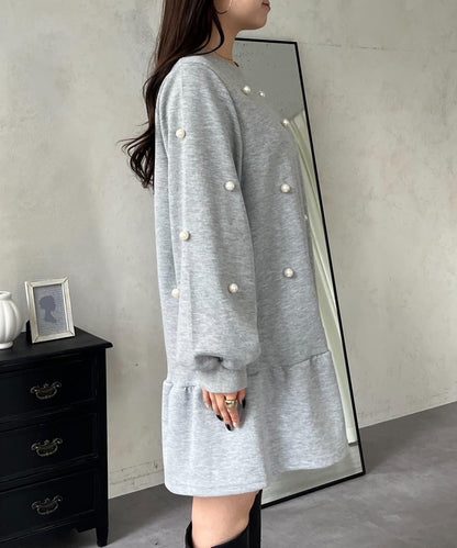 中長款下襬荷葉邊珍珠衛衣