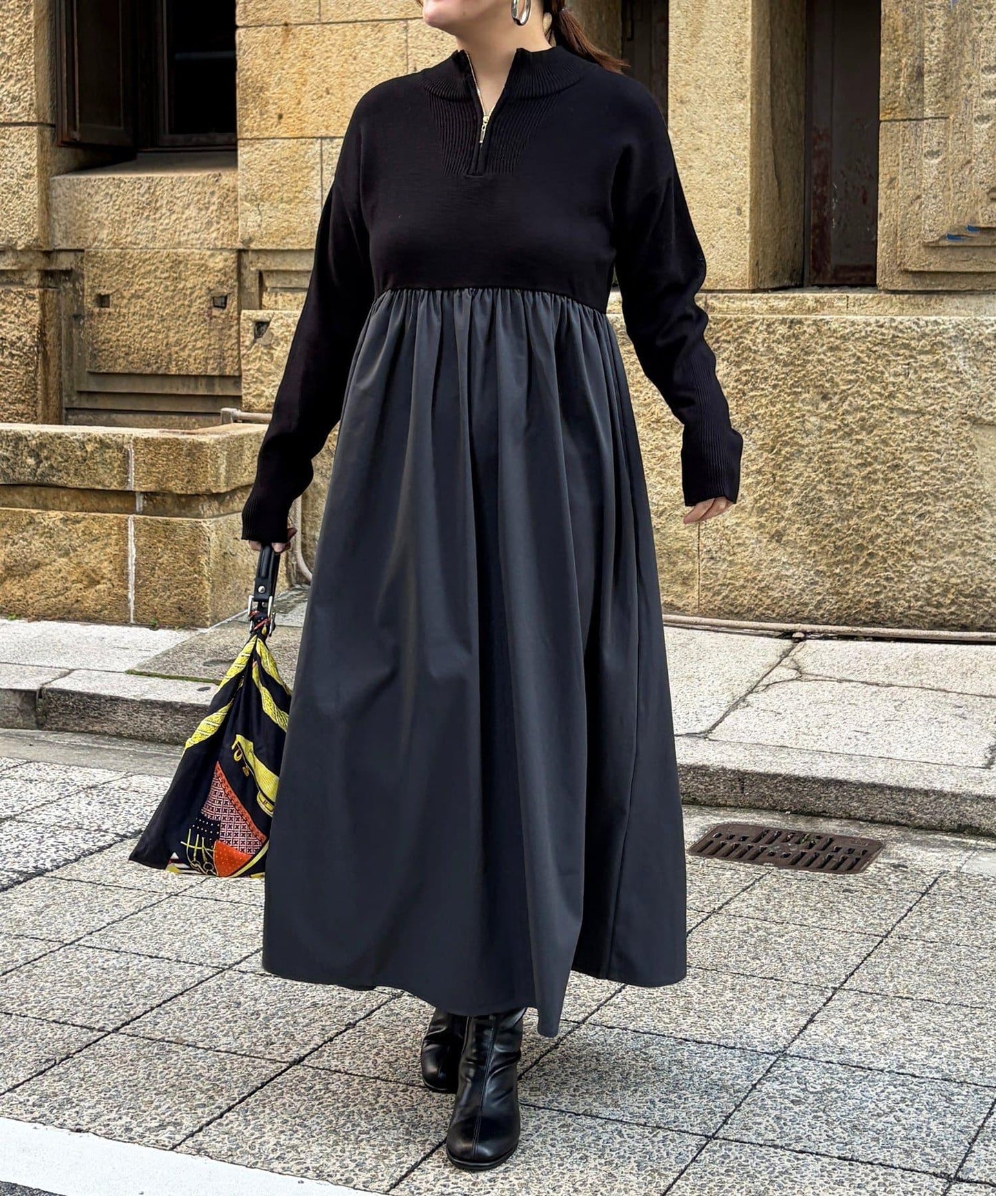 異材質拼接半拉鍊連衣裙