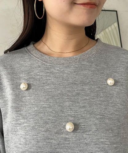 中長款下襬荷葉邊珍珠衛衣