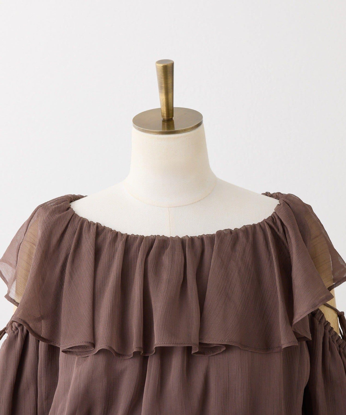 荷葉邊長款上衣