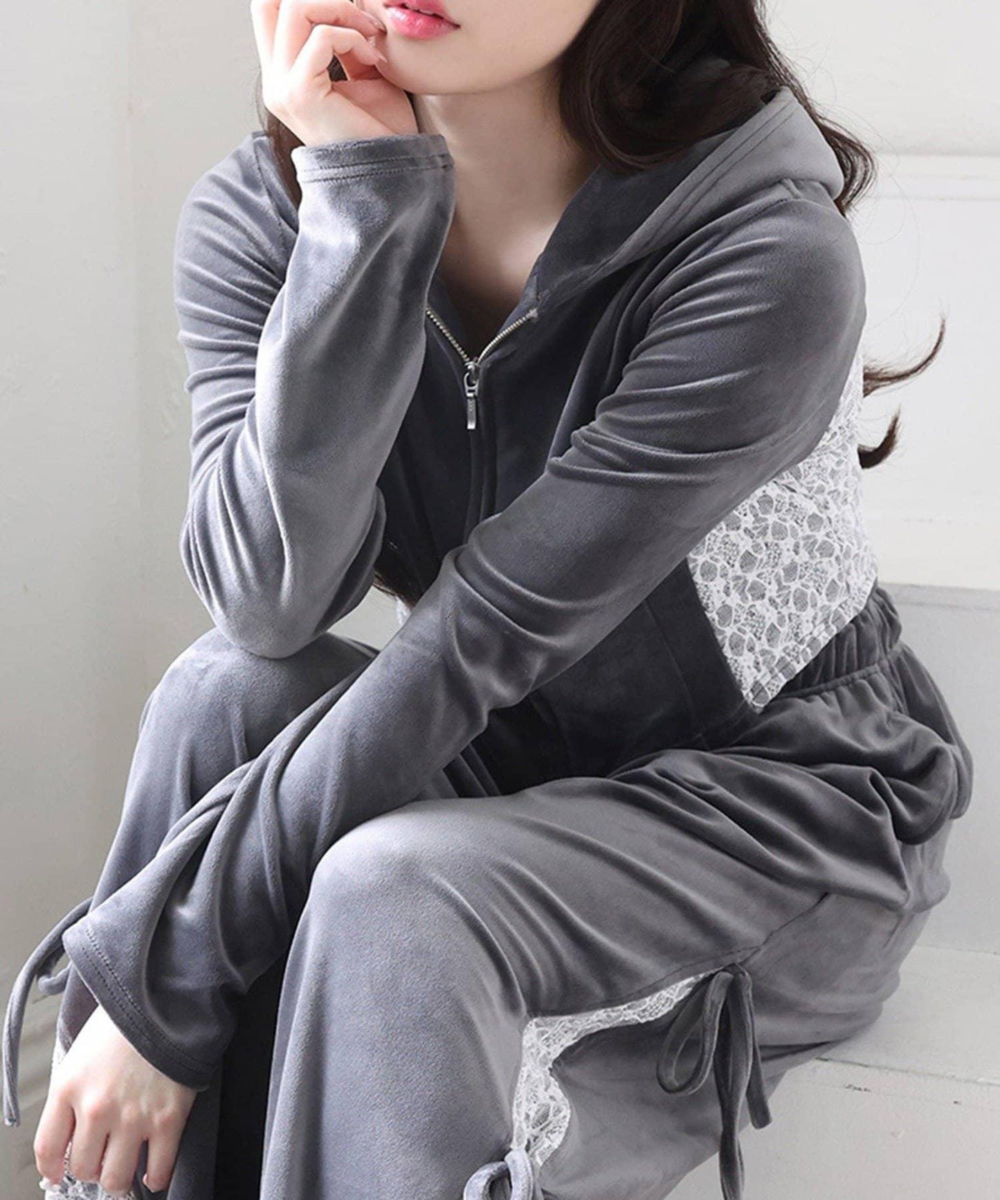 側邊蕾絲天鵝絨蝴蝶結長褲