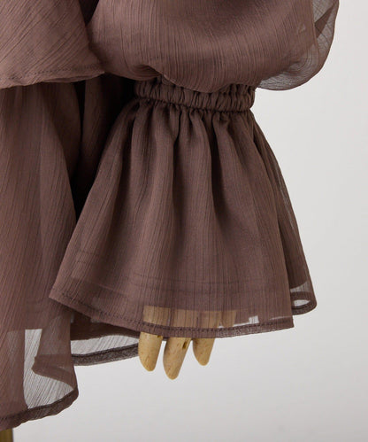 荷葉邊長款上衣