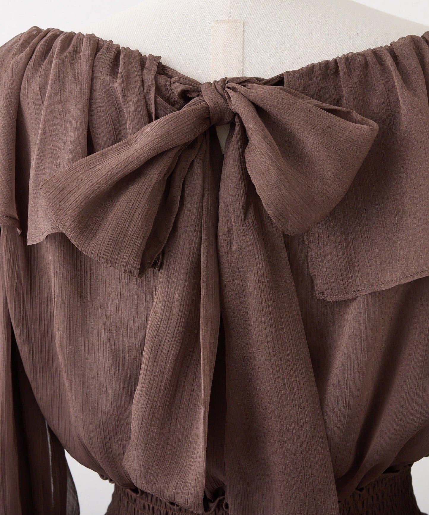 荷葉邊長款上衣