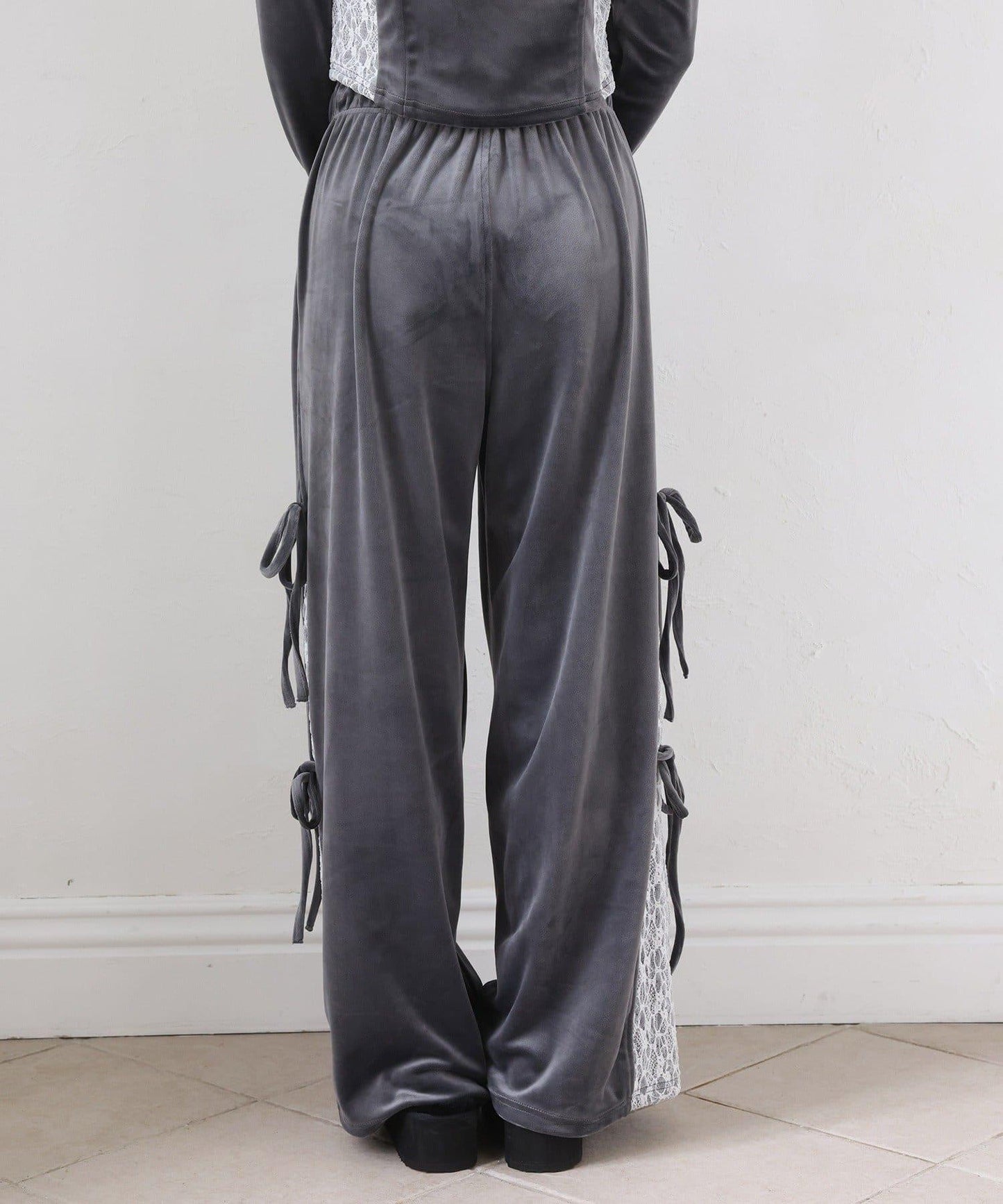 側邊蕾絲天鵝絨蝴蝶結長褲
