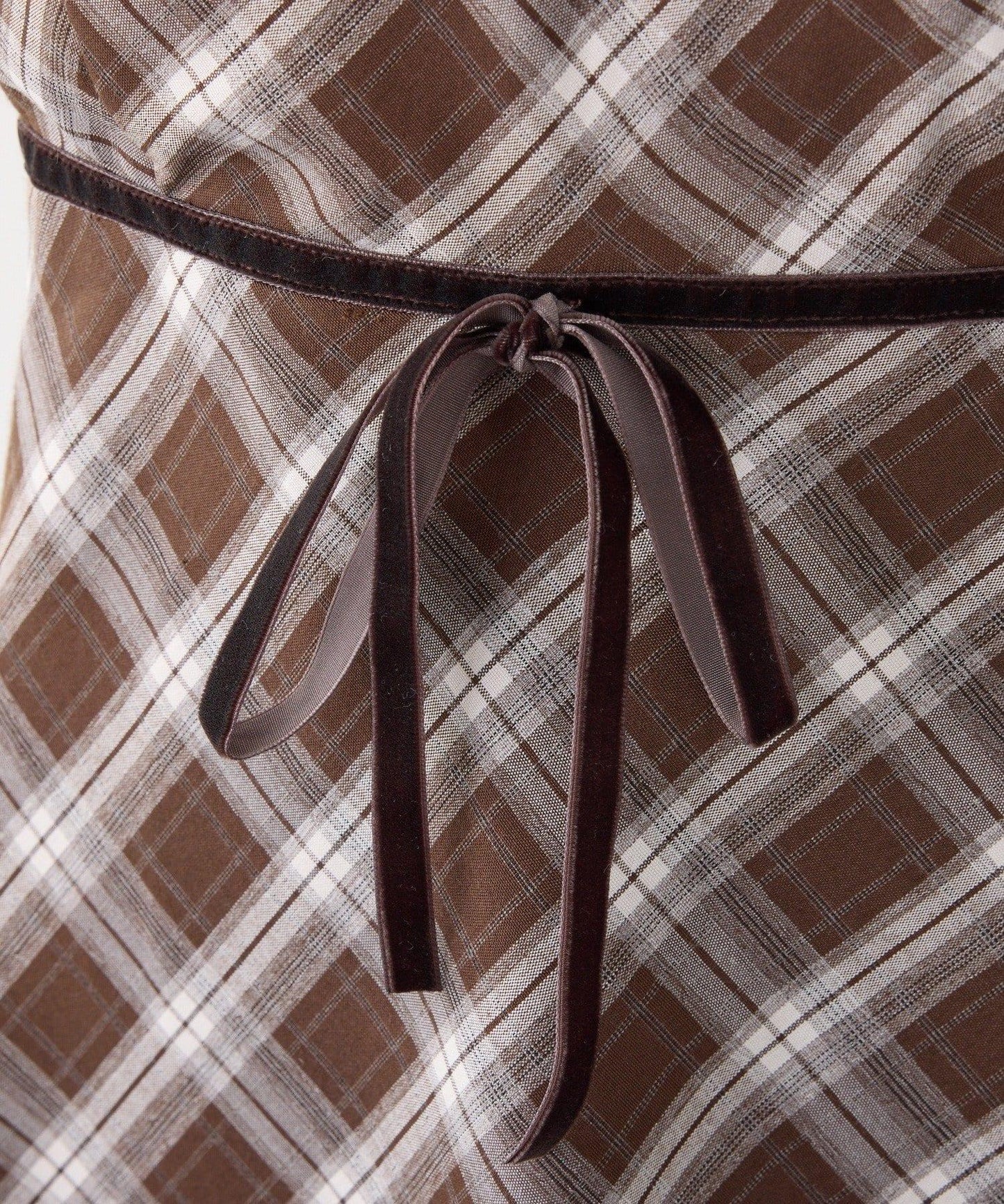 後背繫帶蕾絲吊帶連衣裙