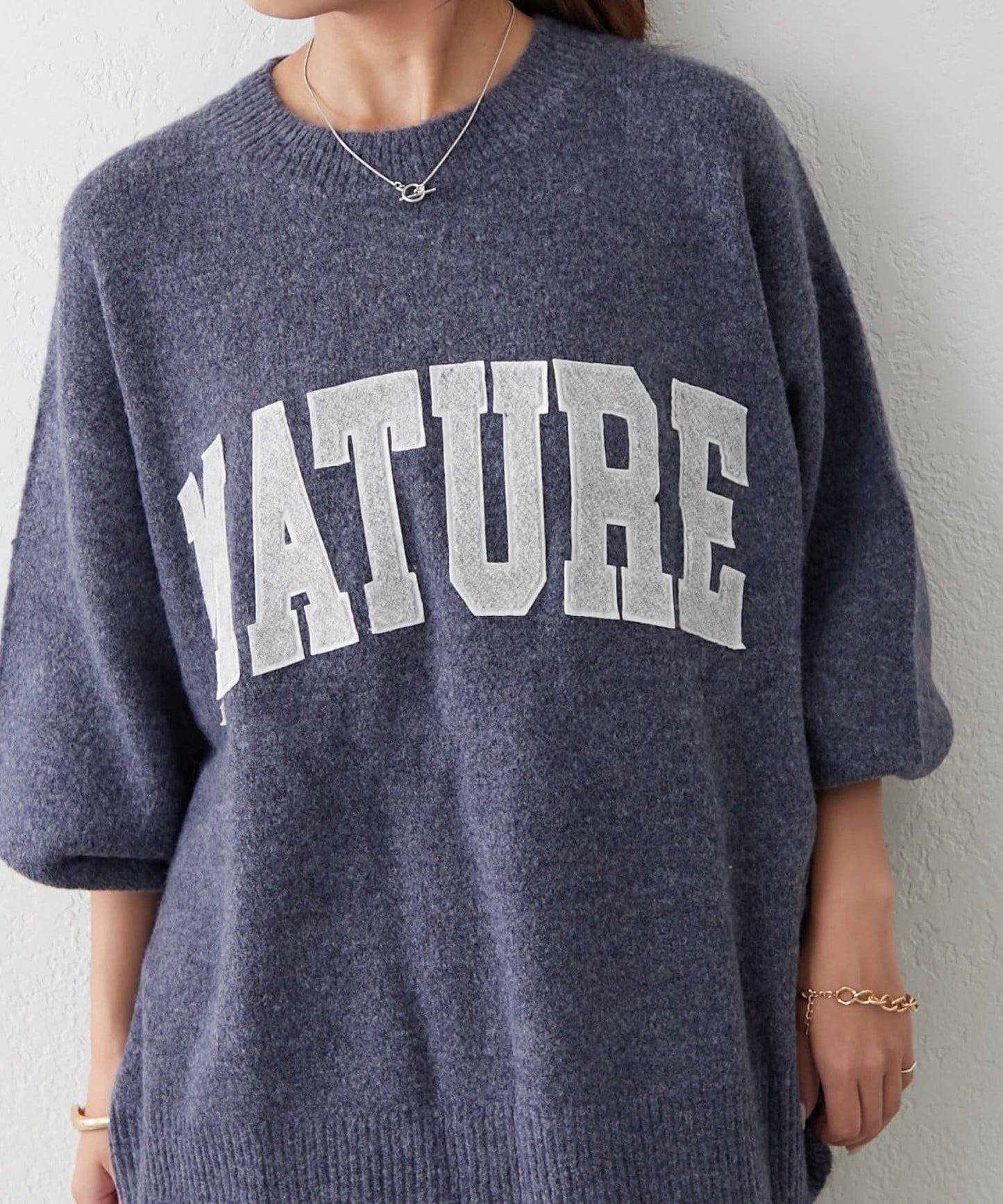 帶有標誌的針織衫