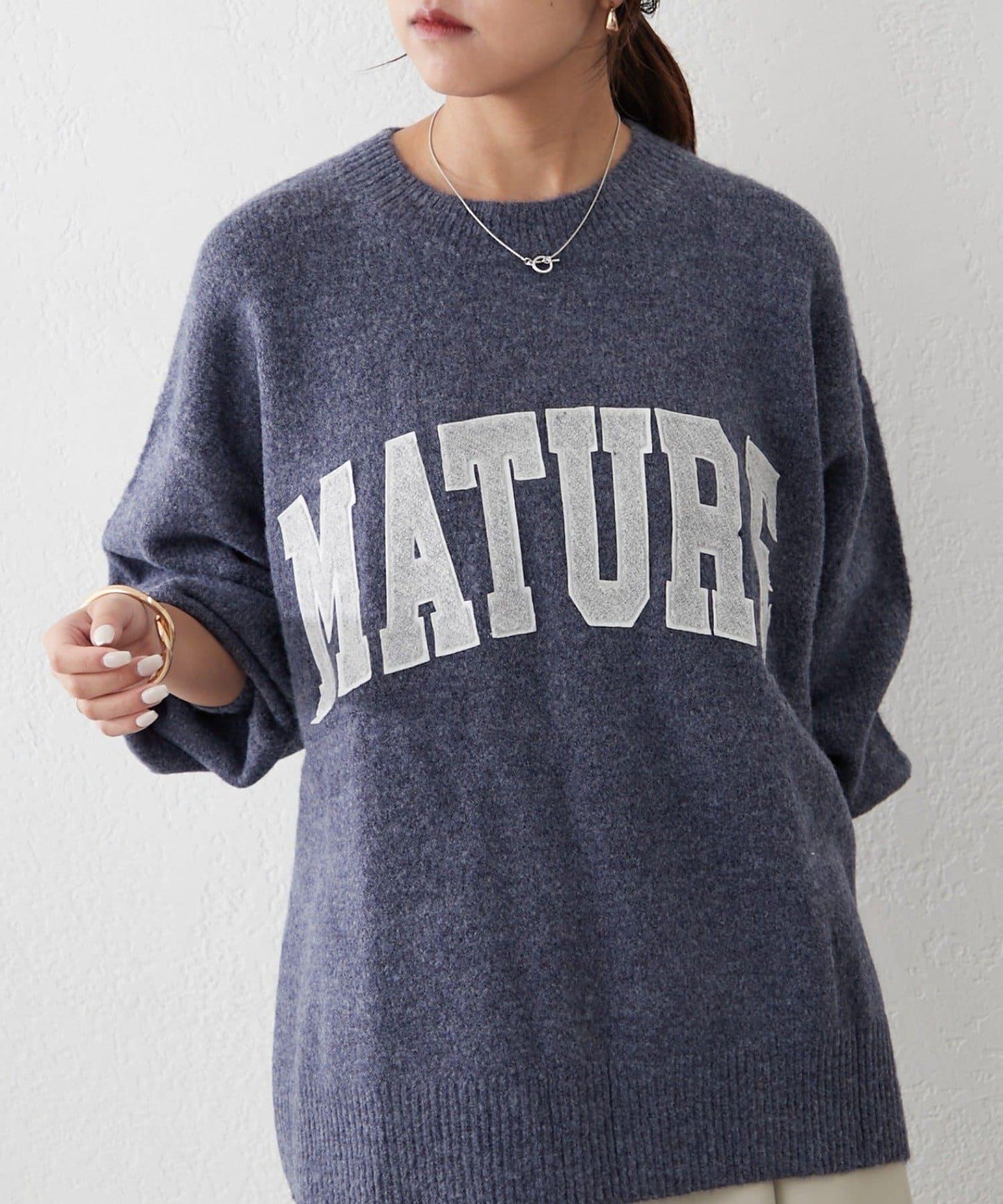 帶有標誌的針織衫