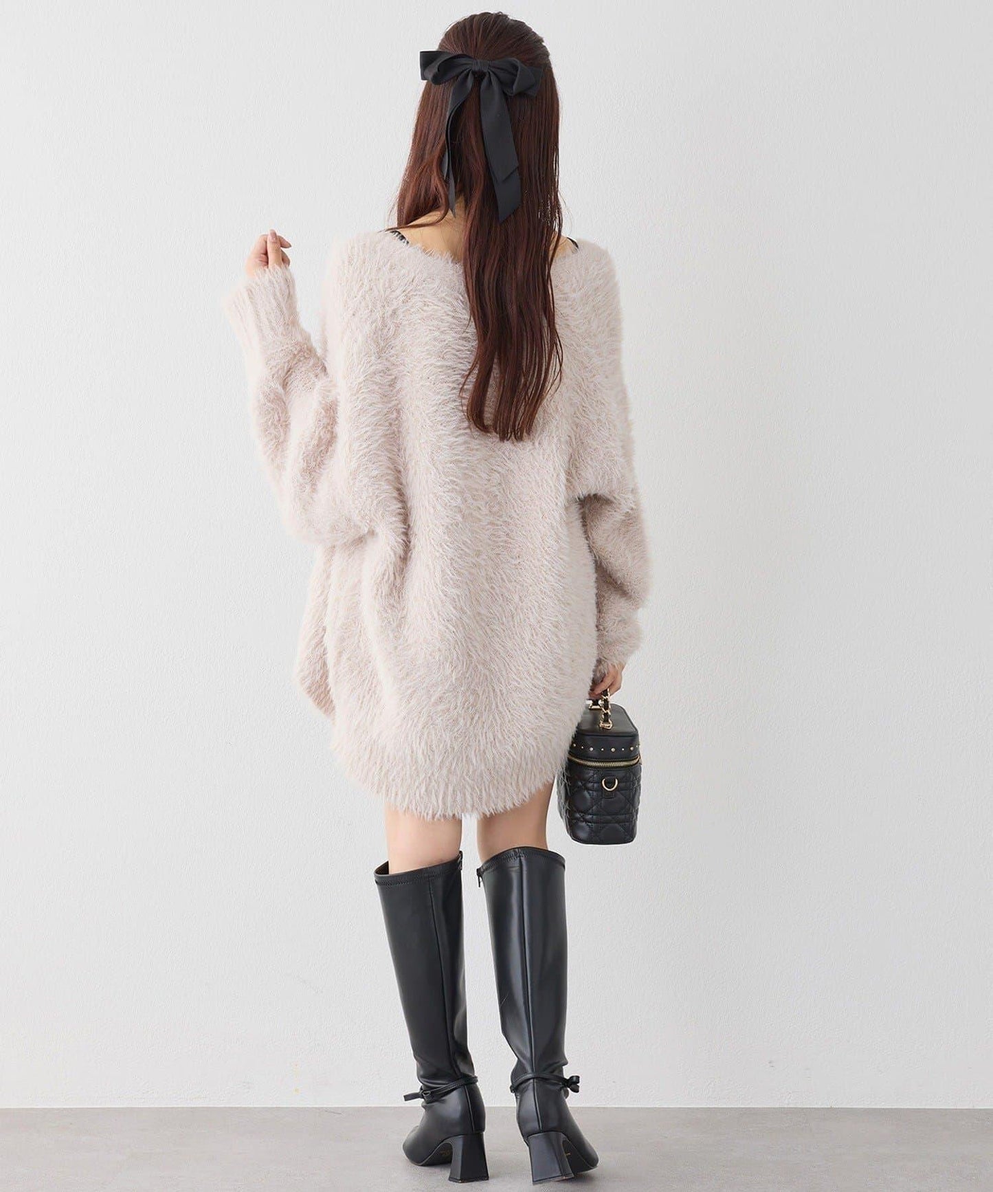 後背繫帶蕾絲吊帶連衣裙