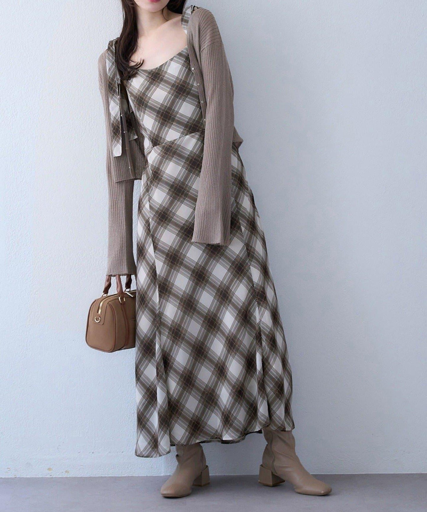 【one after another】珠飾紐扣亮絲透視開衫