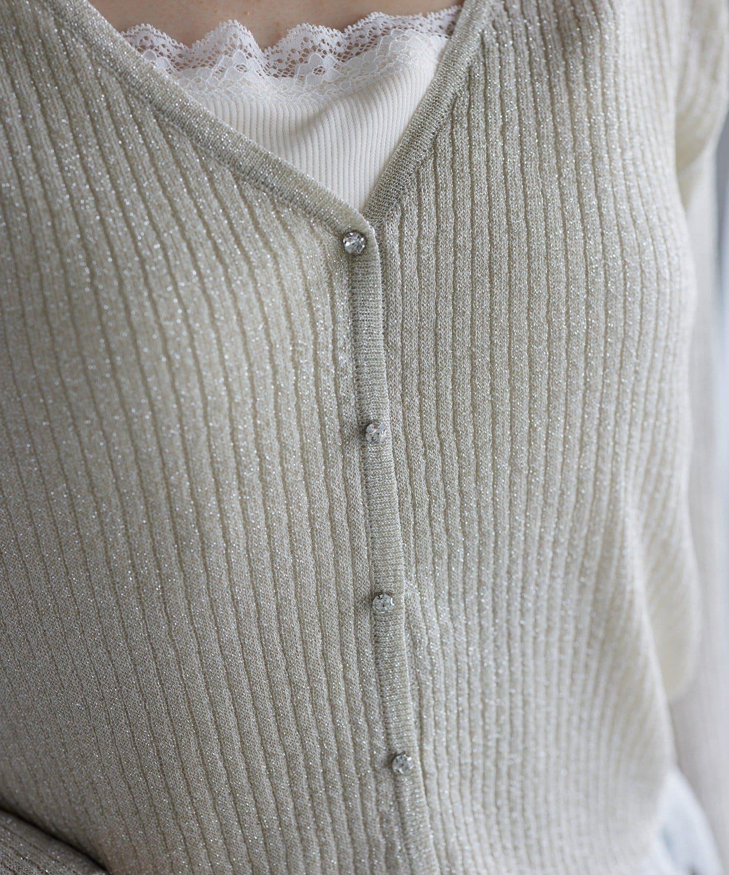 【one after another】珠飾紐扣亮絲透視開衫