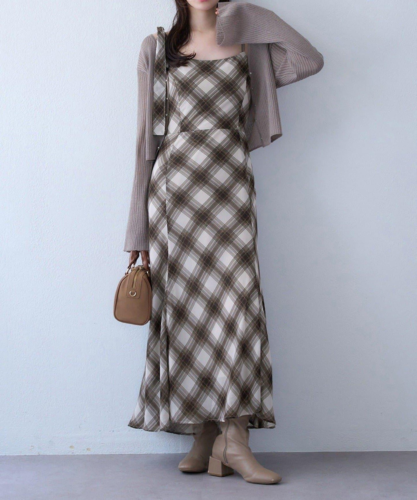 【one after another】珠飾紐扣亮絲透視開衫