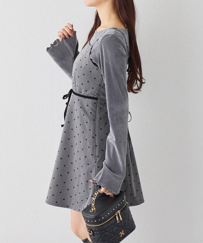 後背繫帶蕾絲吊帶連衣裙