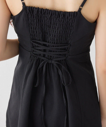 後背繫帶蕾絲吊帶連衣裙